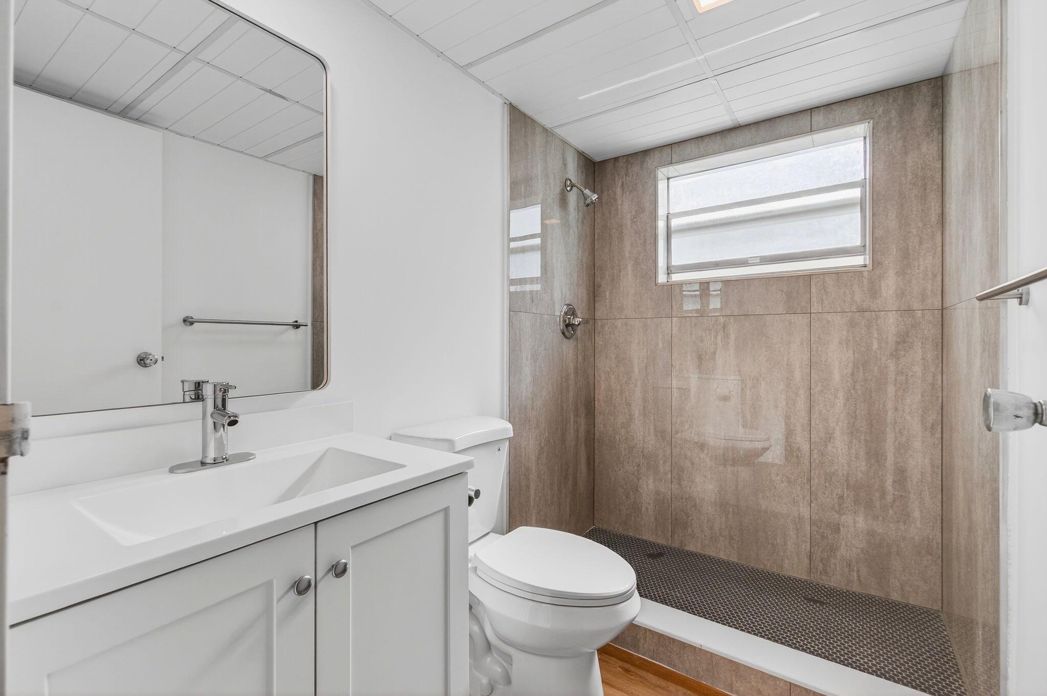 KINGS POINT - Residential