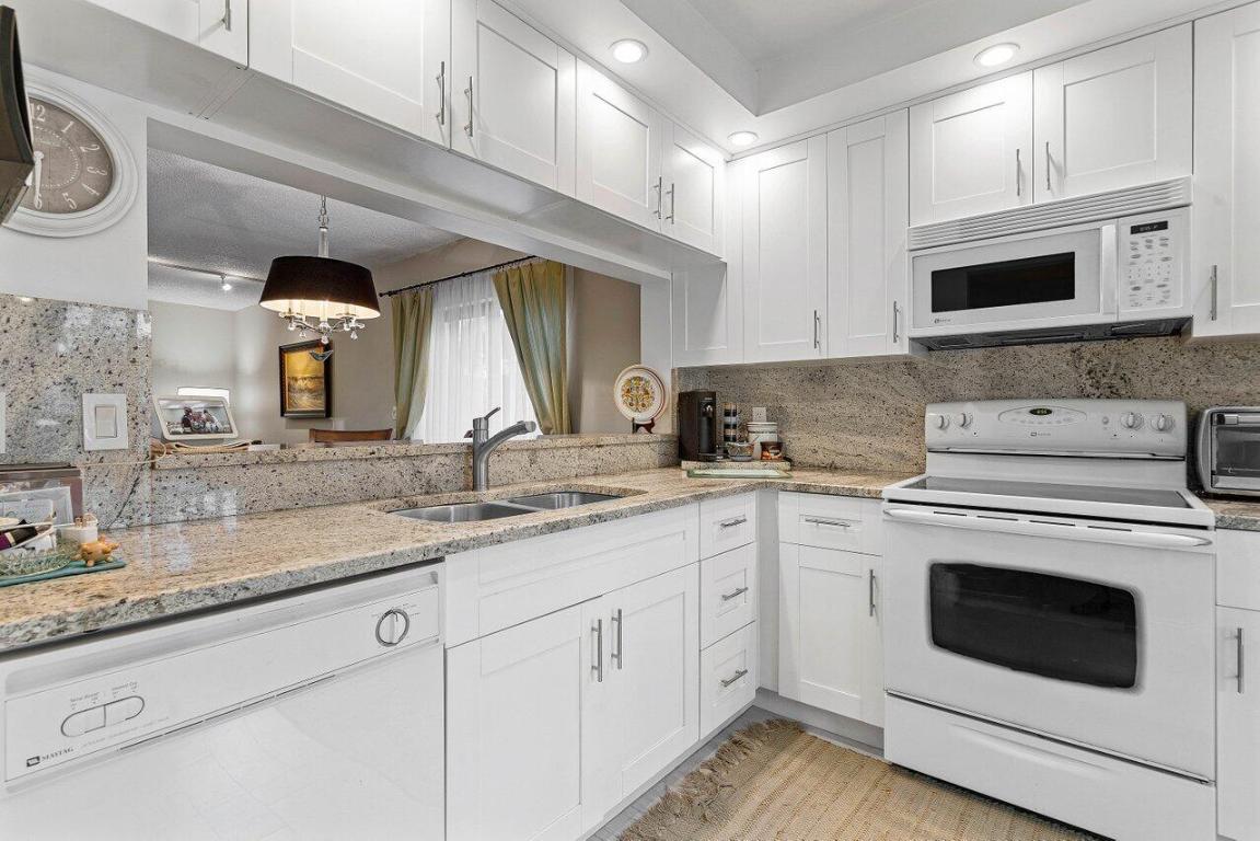 SAN REMO GOLF & TENNIS CLUB CONDO - Residential