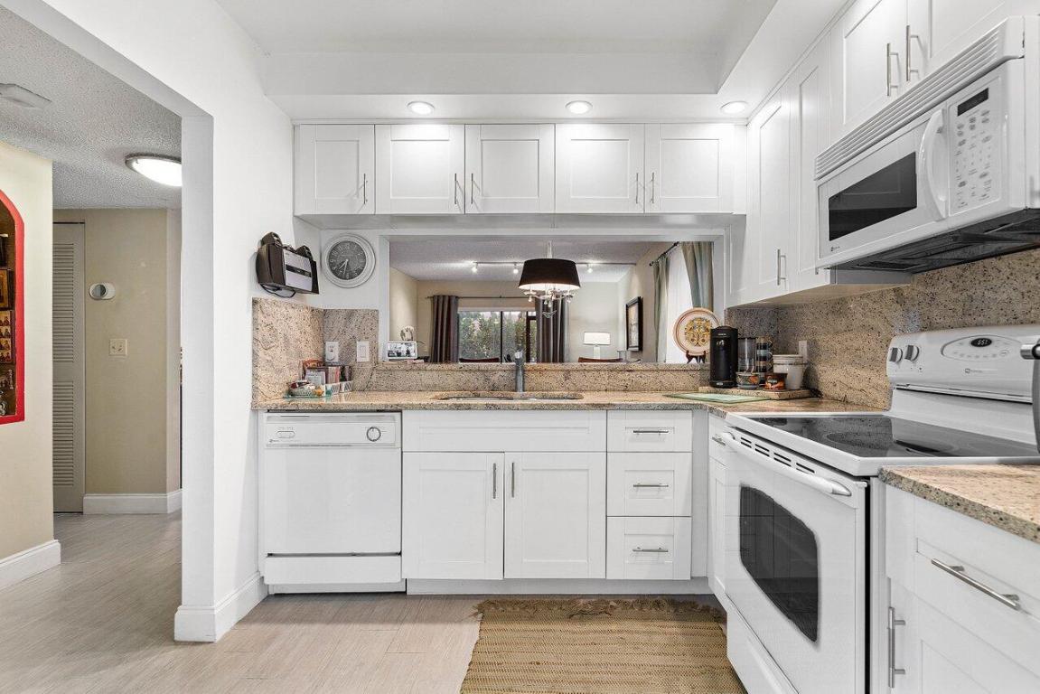 SAN REMO GOLF & TENNIS CLUB CONDO - Residential