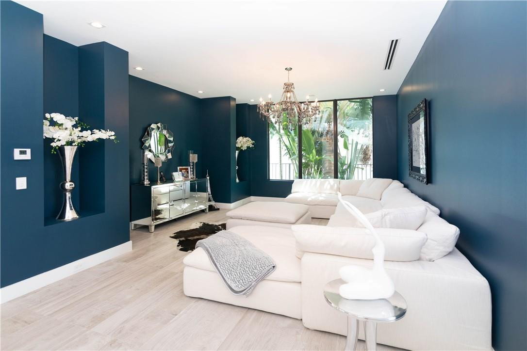 LAUDERDALE SHORES CORR PL - Residential