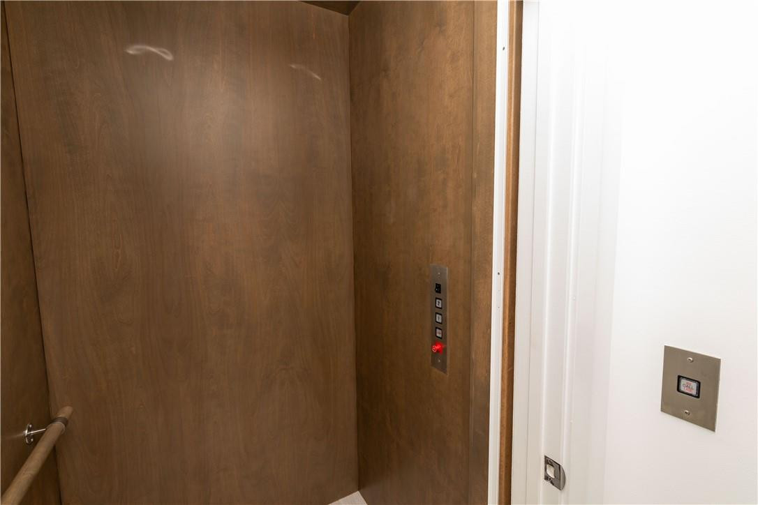 LAUDERDALE SHORES CORR PL - Residential