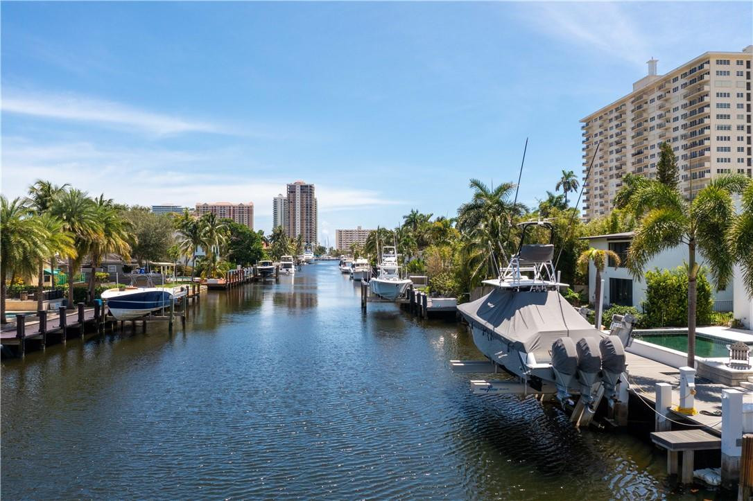 LAUDERDALE SHORES CORR PL - Residential