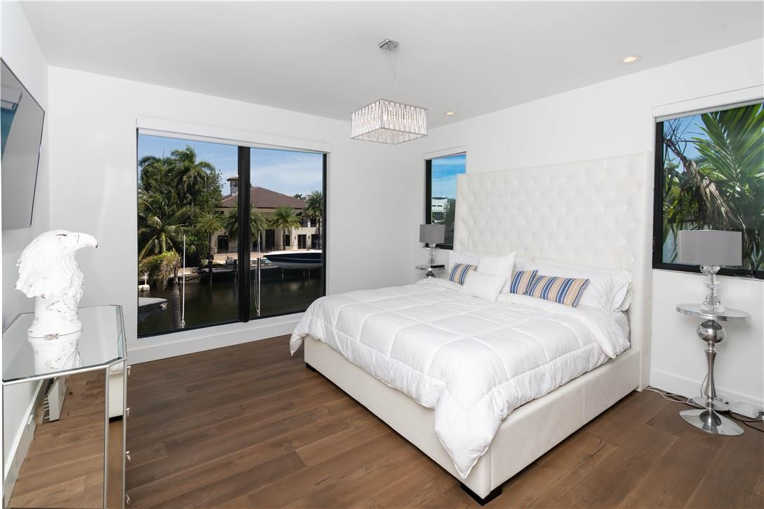 LAUDERDALE SHORES CORR PL - Residential