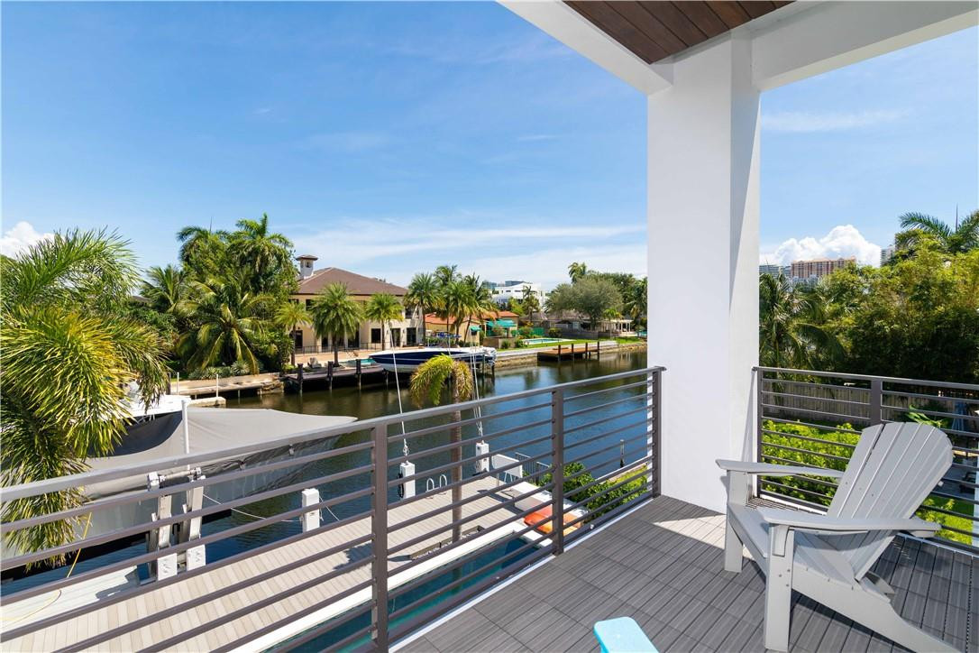 LAUDERDALE SHORES CORR PL - Residential
