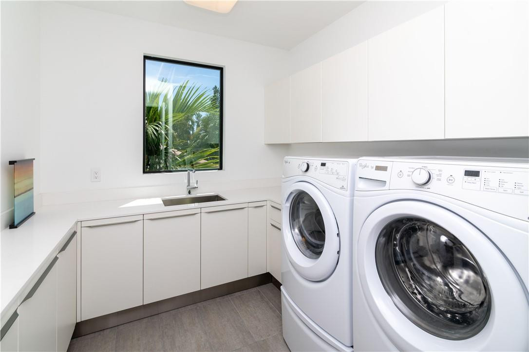 LAUDERDALE SHORES CORR PL - Residential