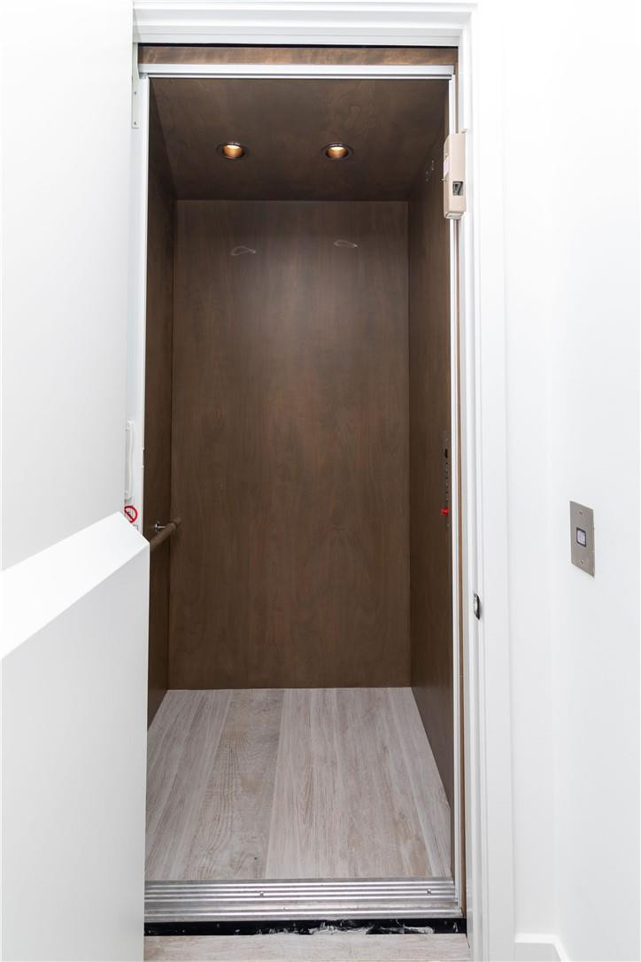 LAUDERDALE SHORES CORR PL - Residential