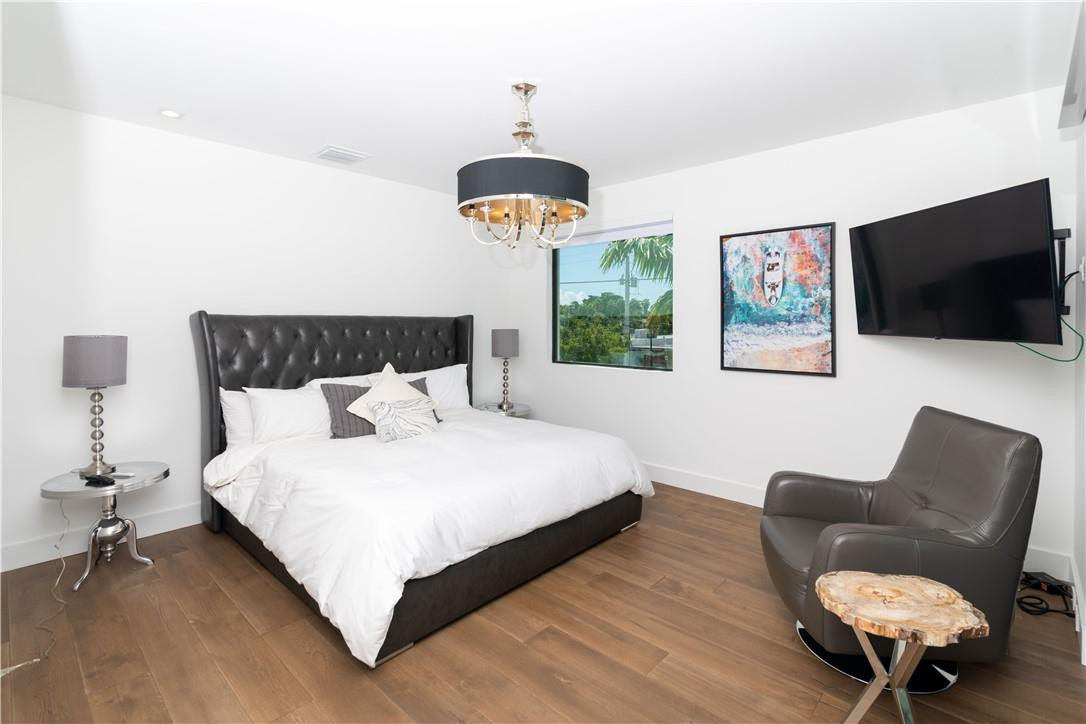 LAUDERDALE SHORES CORR PL - Residential