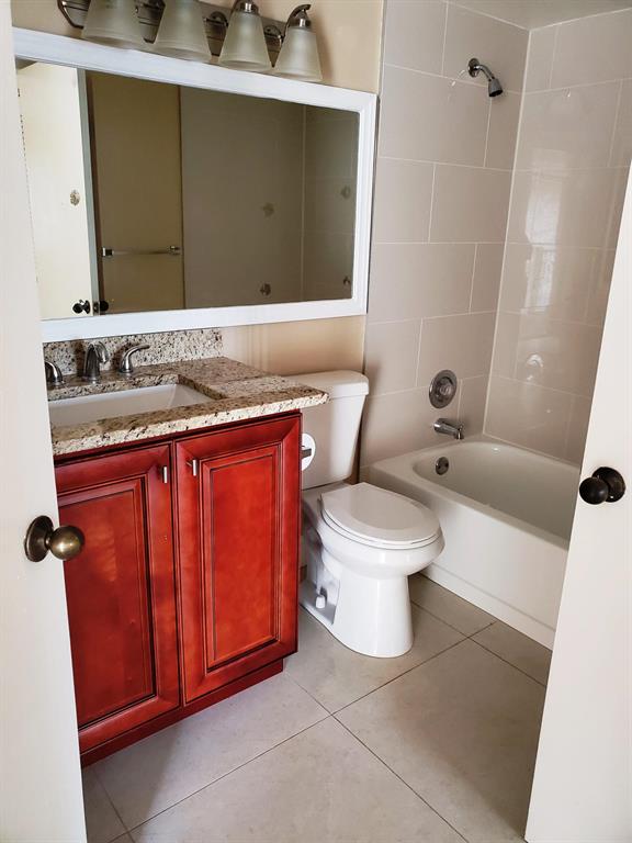 STERLING VILLAGES OF PALM BEACH LAKES CONDO - Residential