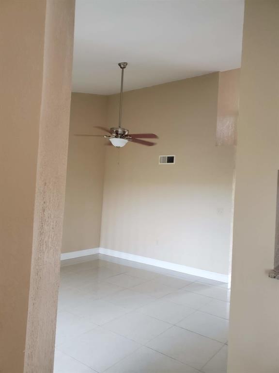 STERLING VILLAGES OF PALM BEACH LAKES CONDO - Residential