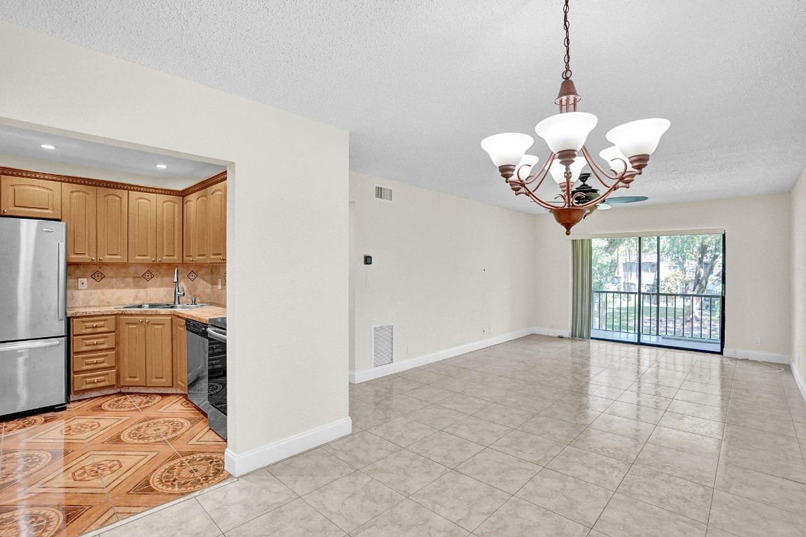 OAKLAND SHORES - Residential