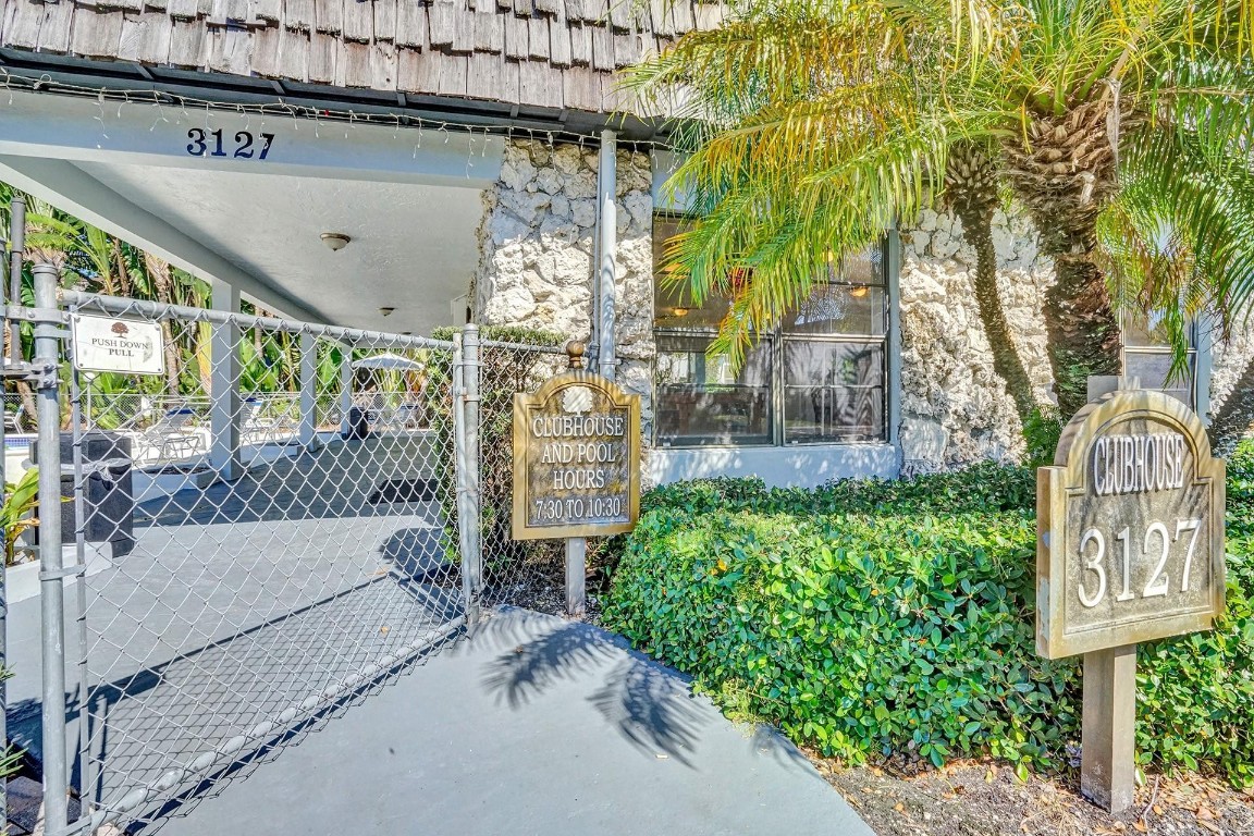 OAKLAND SHORES - Residential