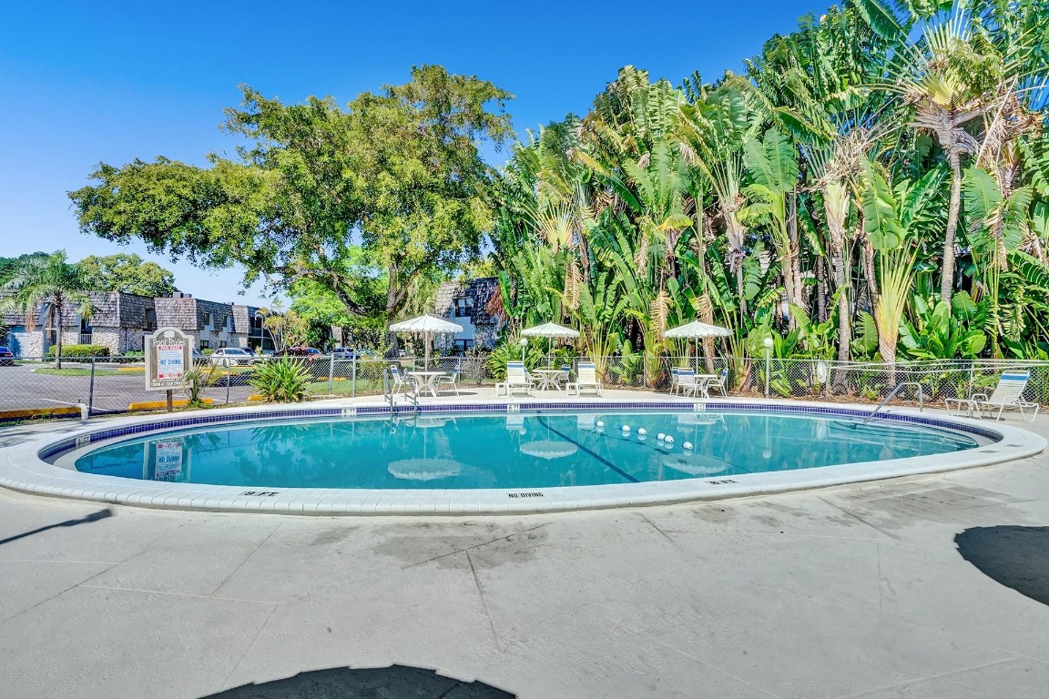 OAKLAND SHORES - Residential