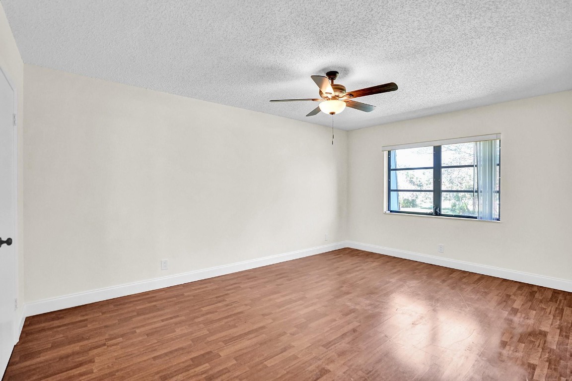 OAKLAND SHORES - Residential