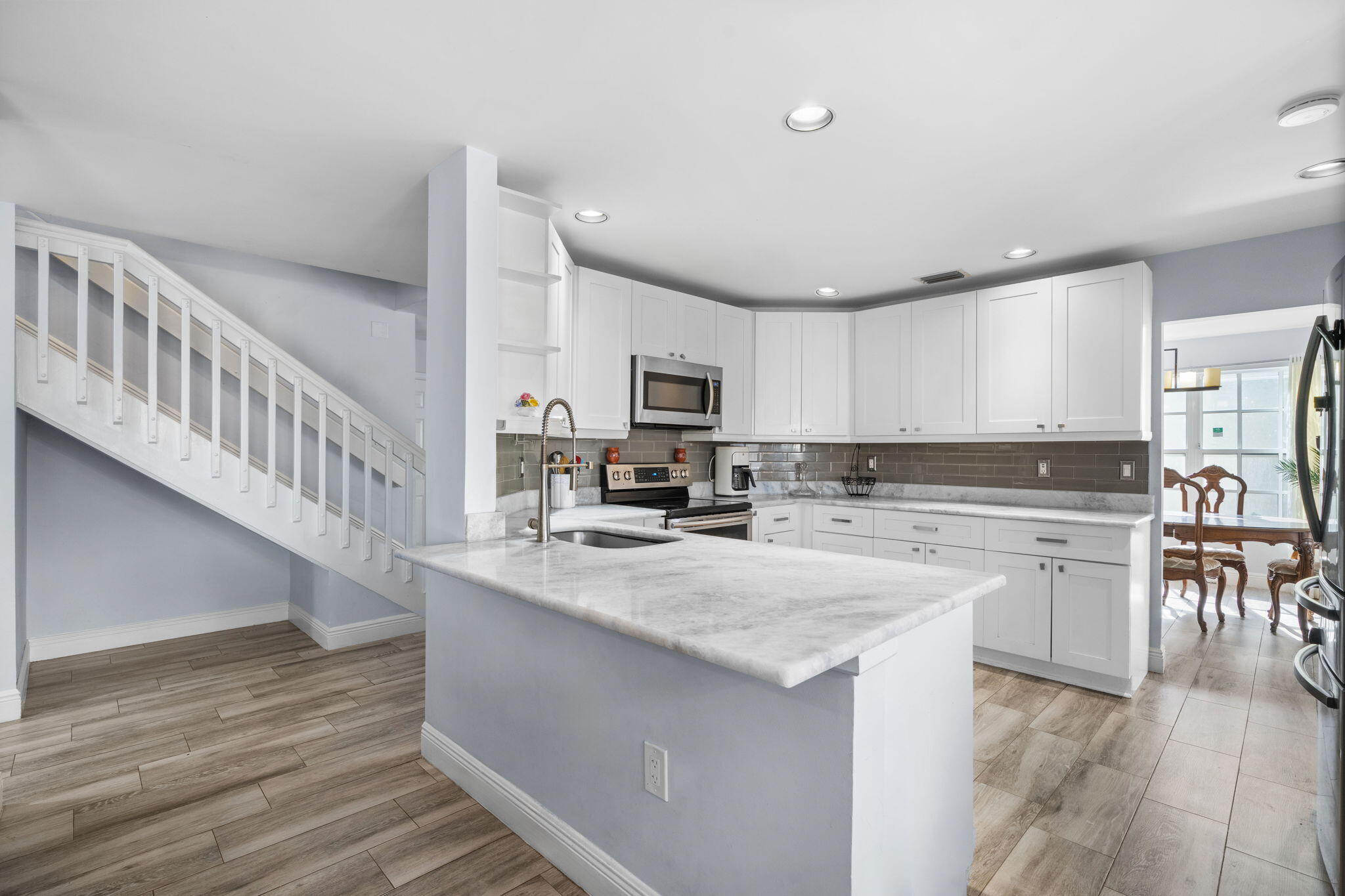 HOLIDAY SPRINGS EAST - Residential