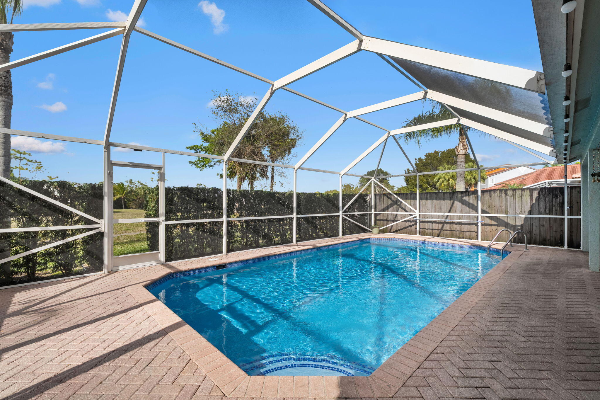 HOLIDAY SPRINGS EAST - Residential