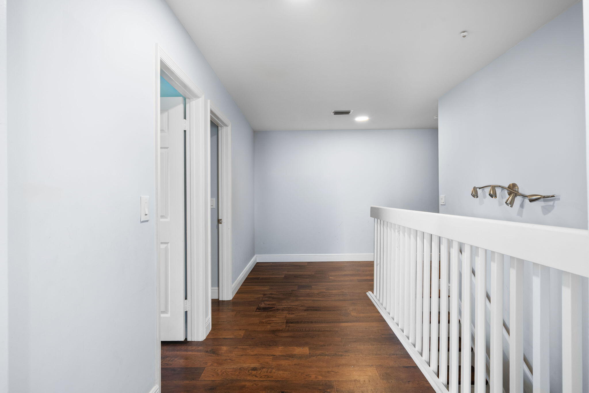 HOLIDAY SPRINGS EAST - Residential