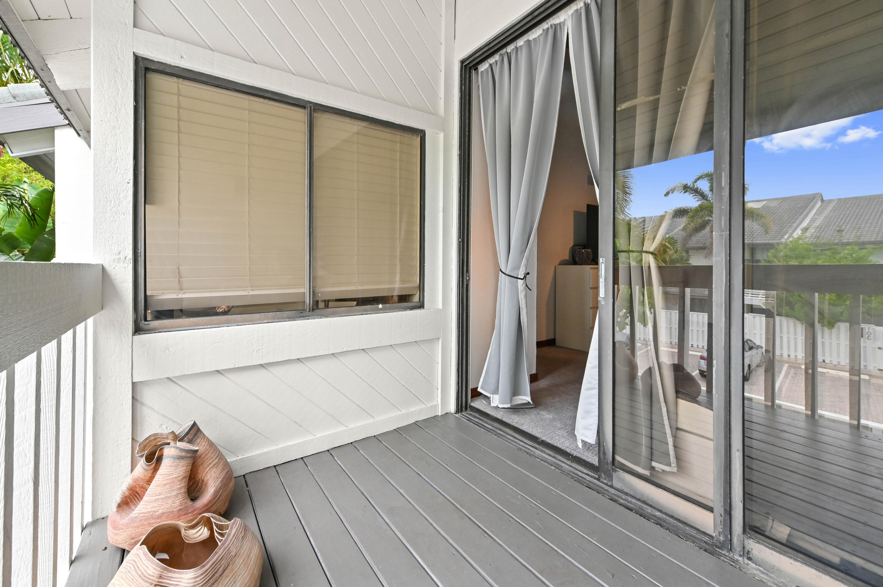 SAUSALITO TOWNHOUSES - Residential
