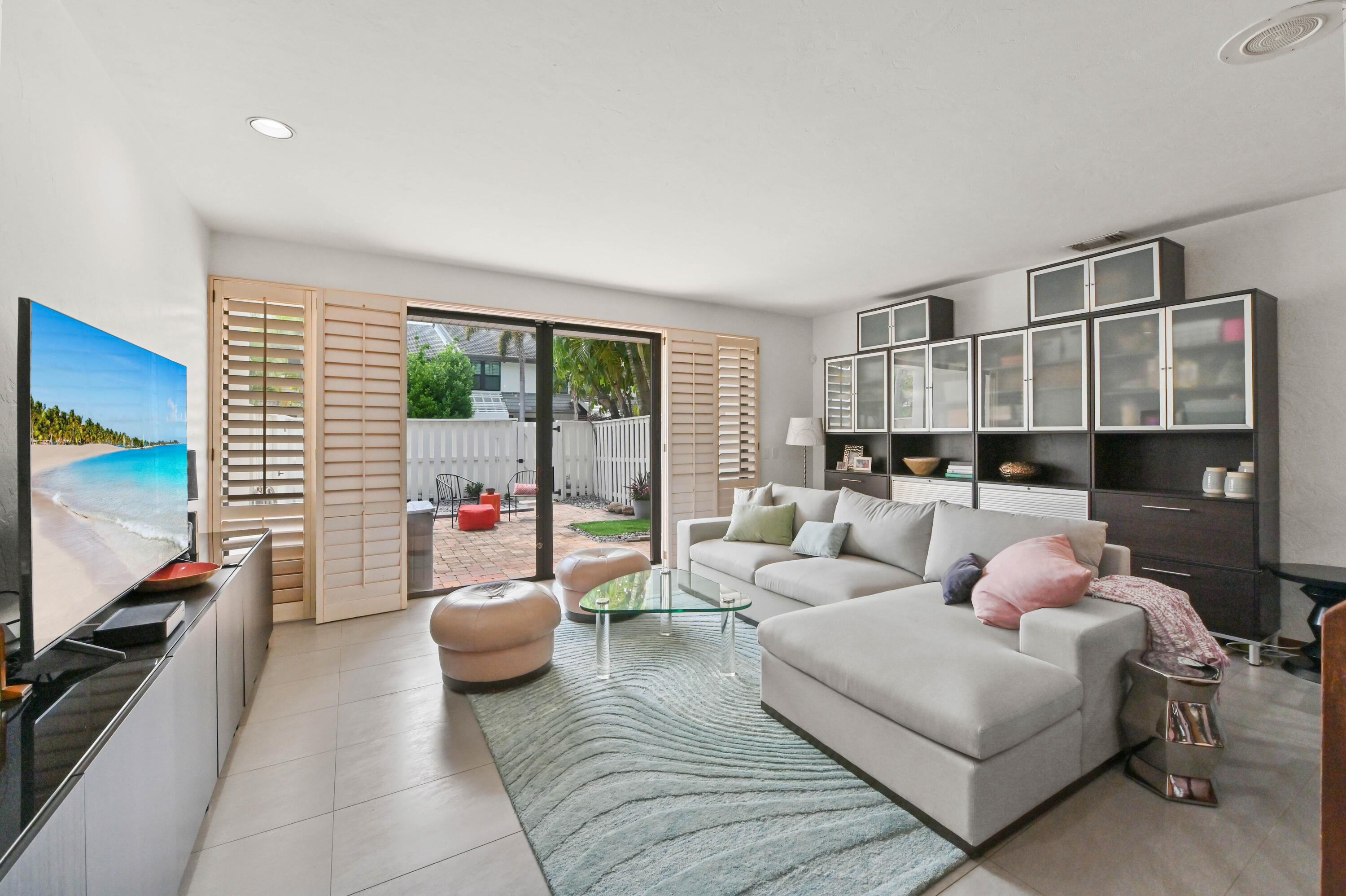 SAUSALITO TOWNHOUSES - Residential
