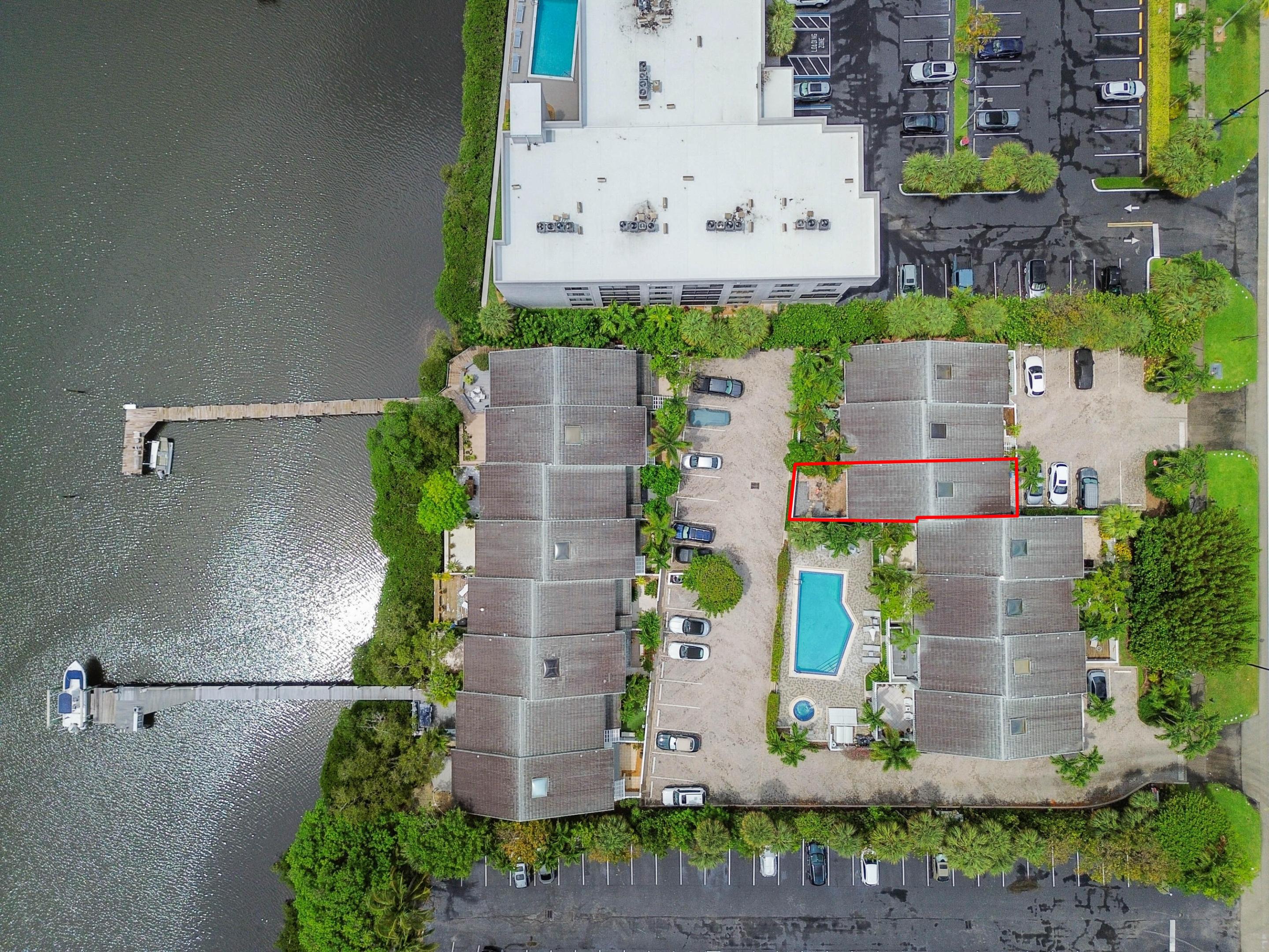 SAUSALITO TOWNHOUSES - Residential