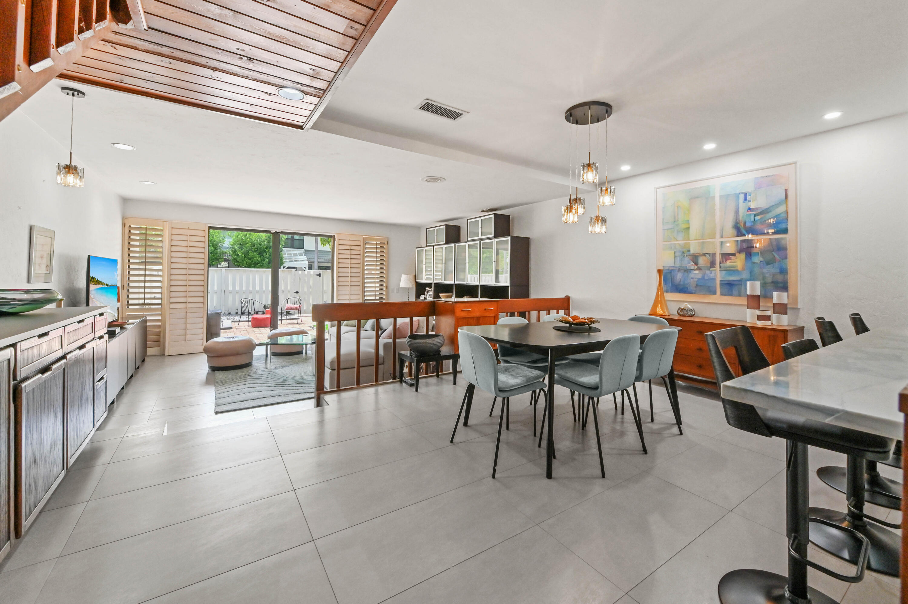 SAUSALITO TOWNHOUSES - Residential
