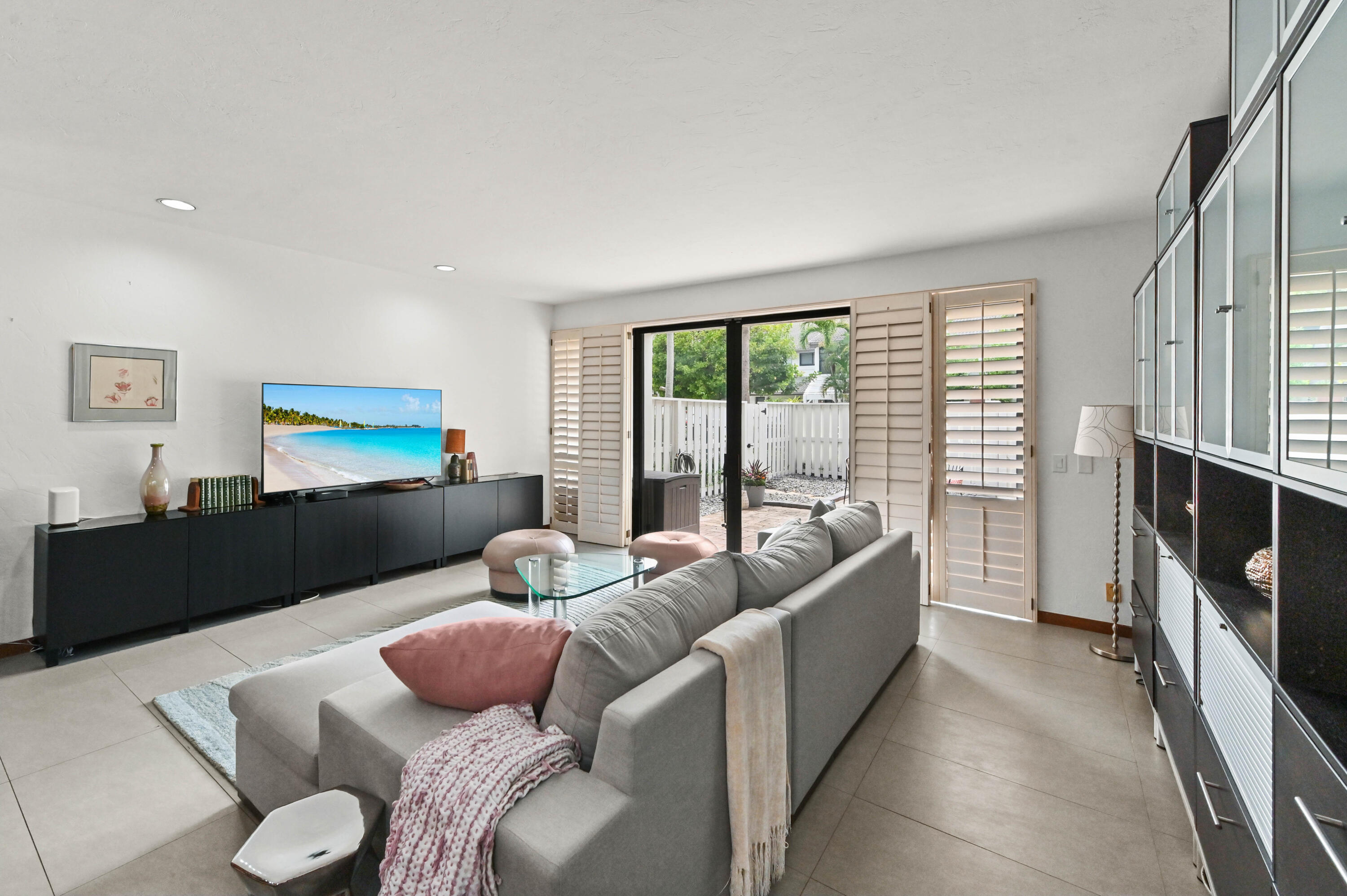 SAUSALITO TOWNHOUSES - Residential