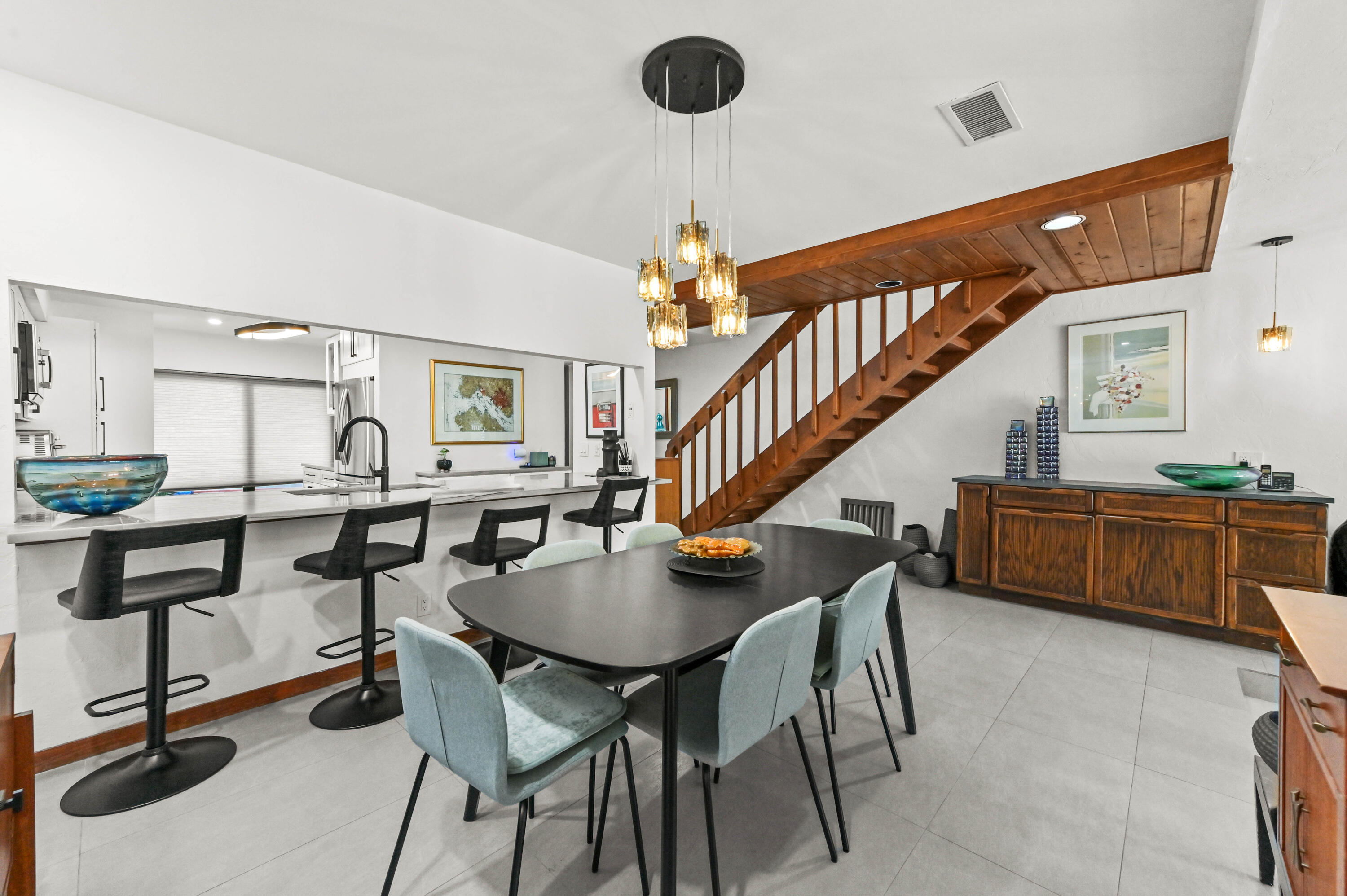 SAUSALITO TOWNHOUSES - Residential
