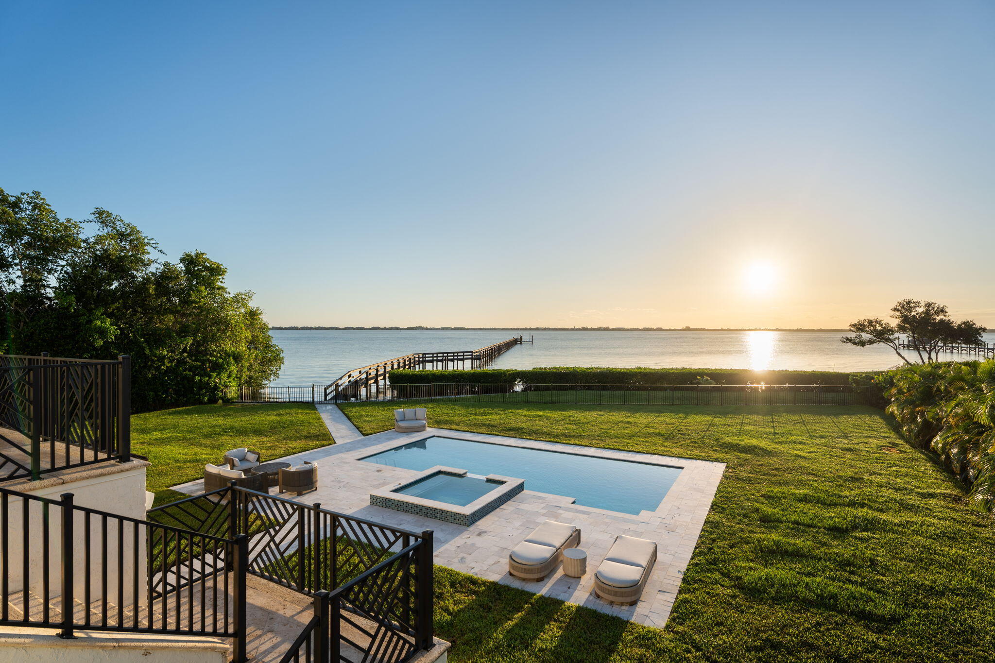 Sewalls Point - Residential