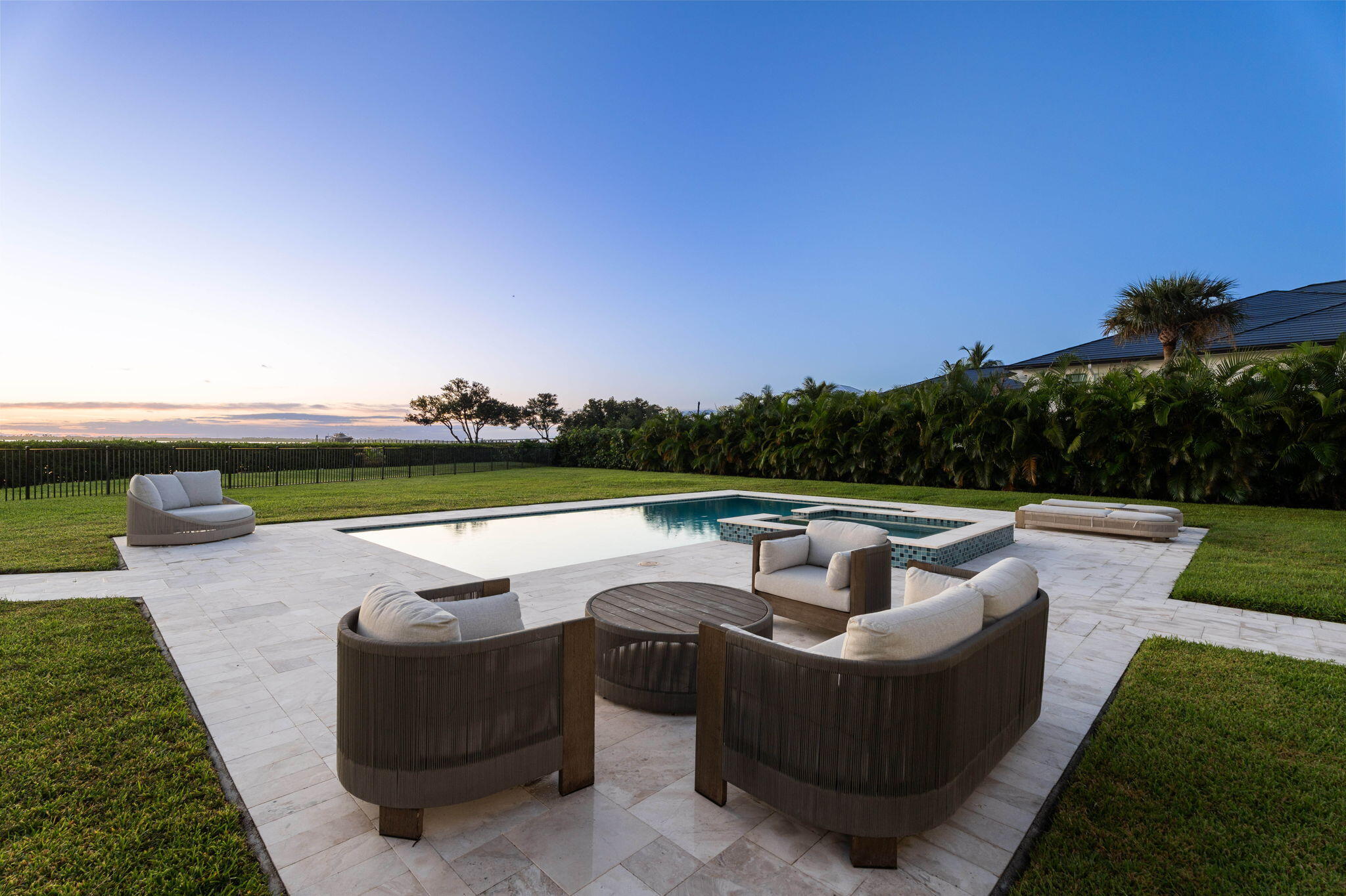 Sewalls Point - Residential