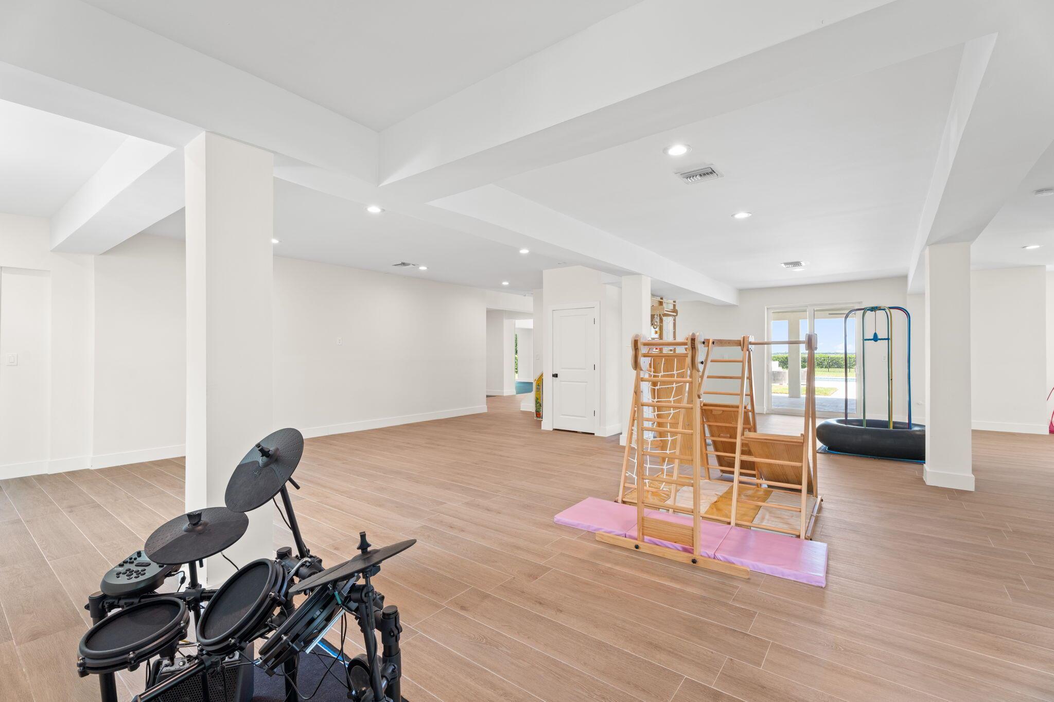 Sewalls Point - Residential