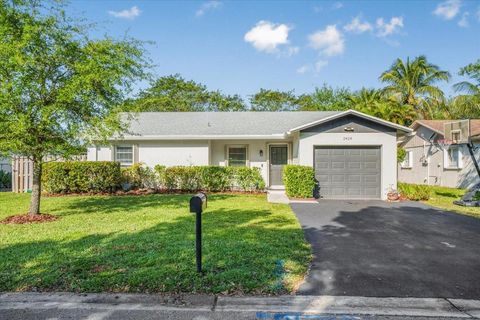 2428 NW 98th Ln Coral Springs FL 33065