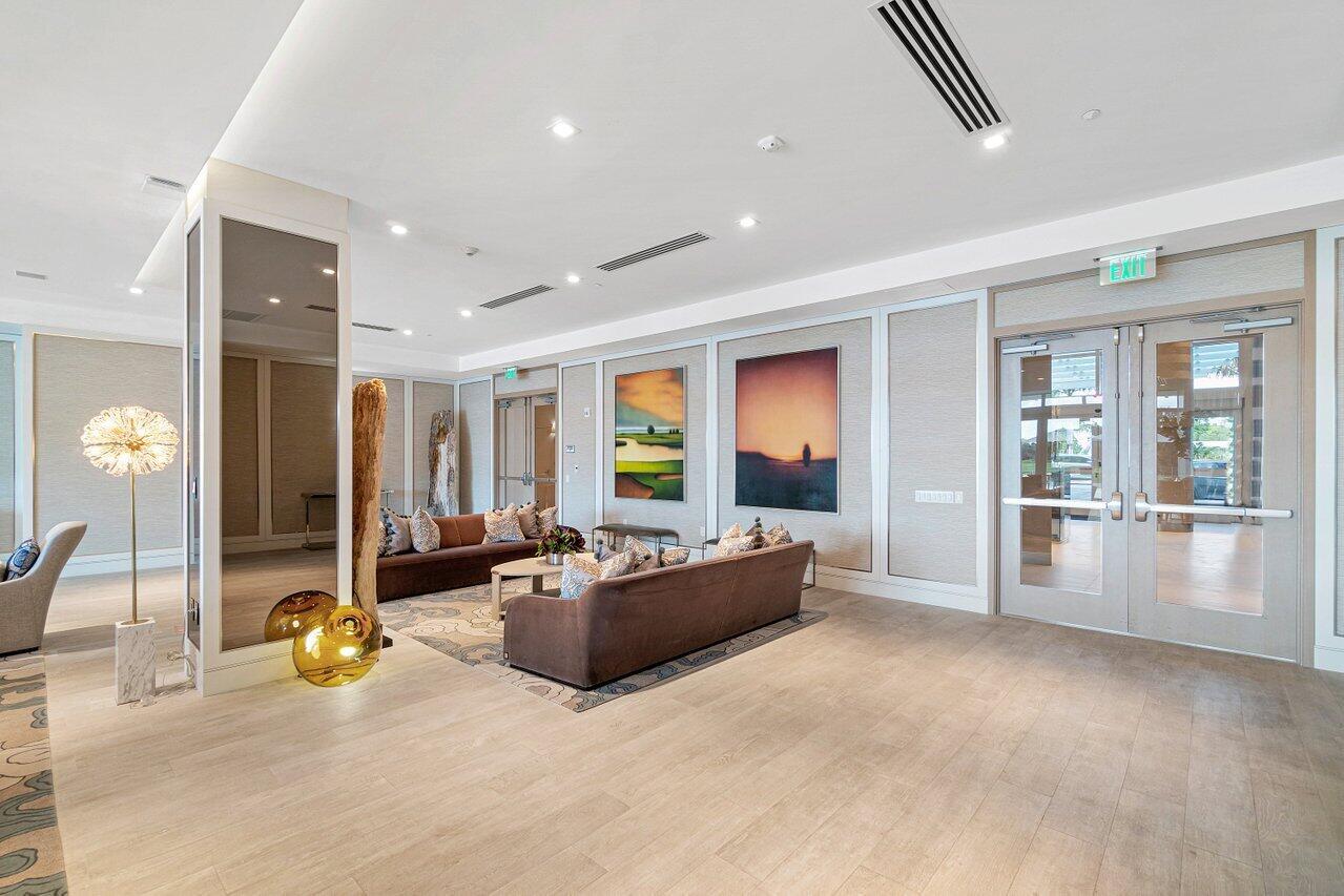 AKOYA AT BOCA WEST COUNTR - Residential