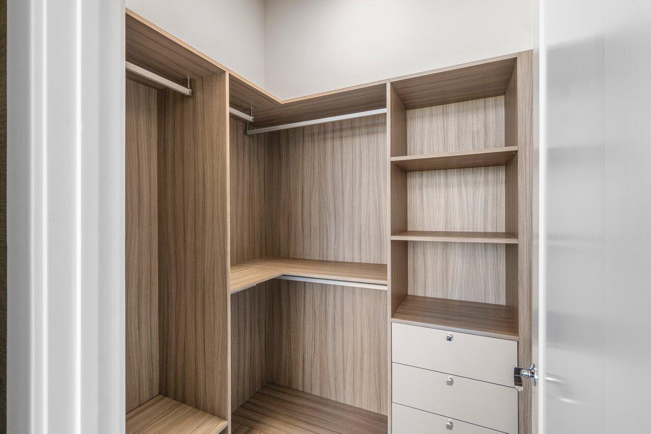 AKOYA AT BOCA WEST COUNTR - Residential