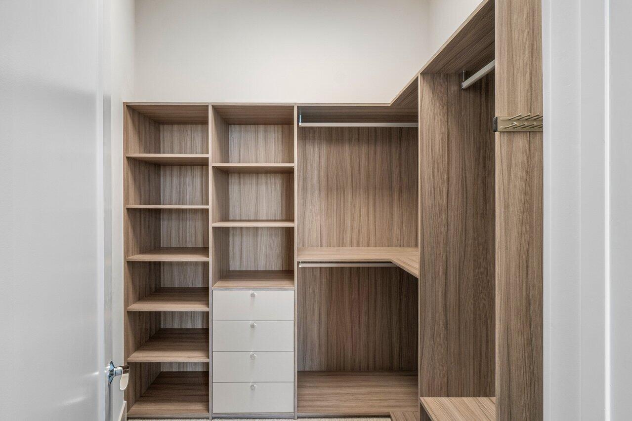 AKOYA AT BOCA WEST COUNTR - Residential