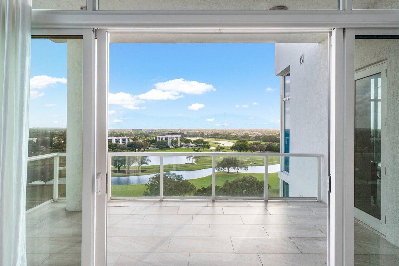 AKOYA AT BOCA WEST COUNTR - Residential