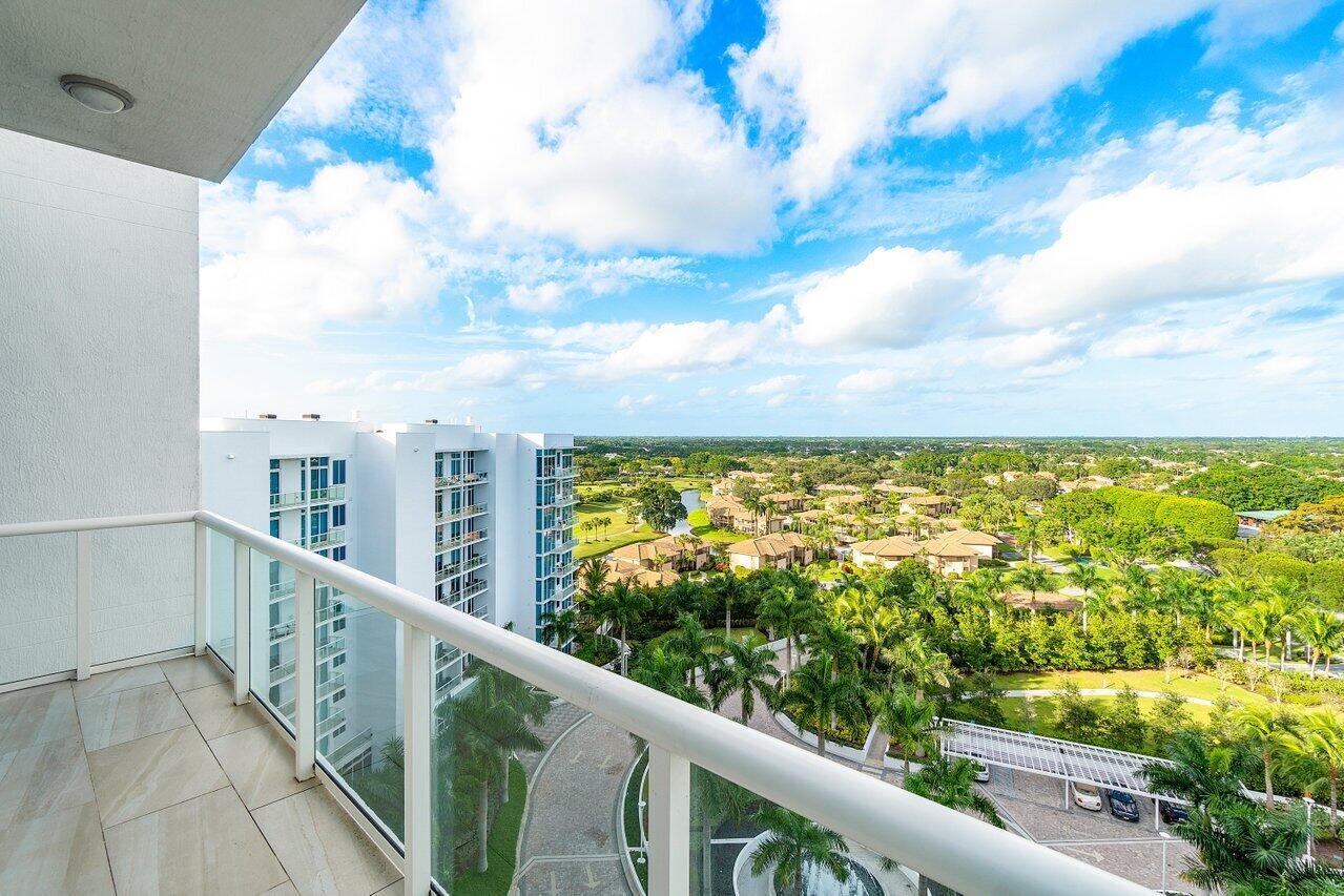 AKOYA AT BOCA WEST COUNTR - Residential