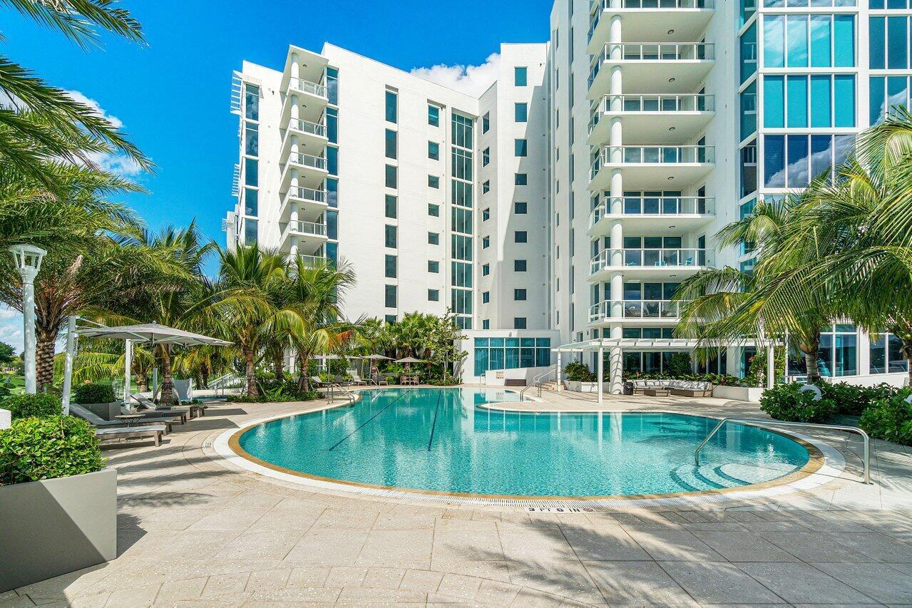 AKOYA AT BOCA WEST COUNTR - Residential