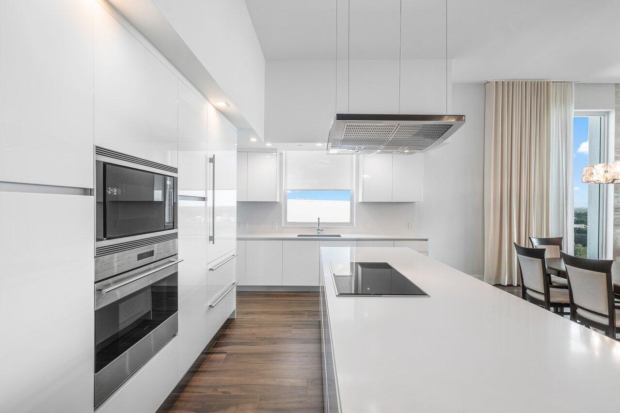 AKOYA AT BOCA WEST COUNTR - Residential