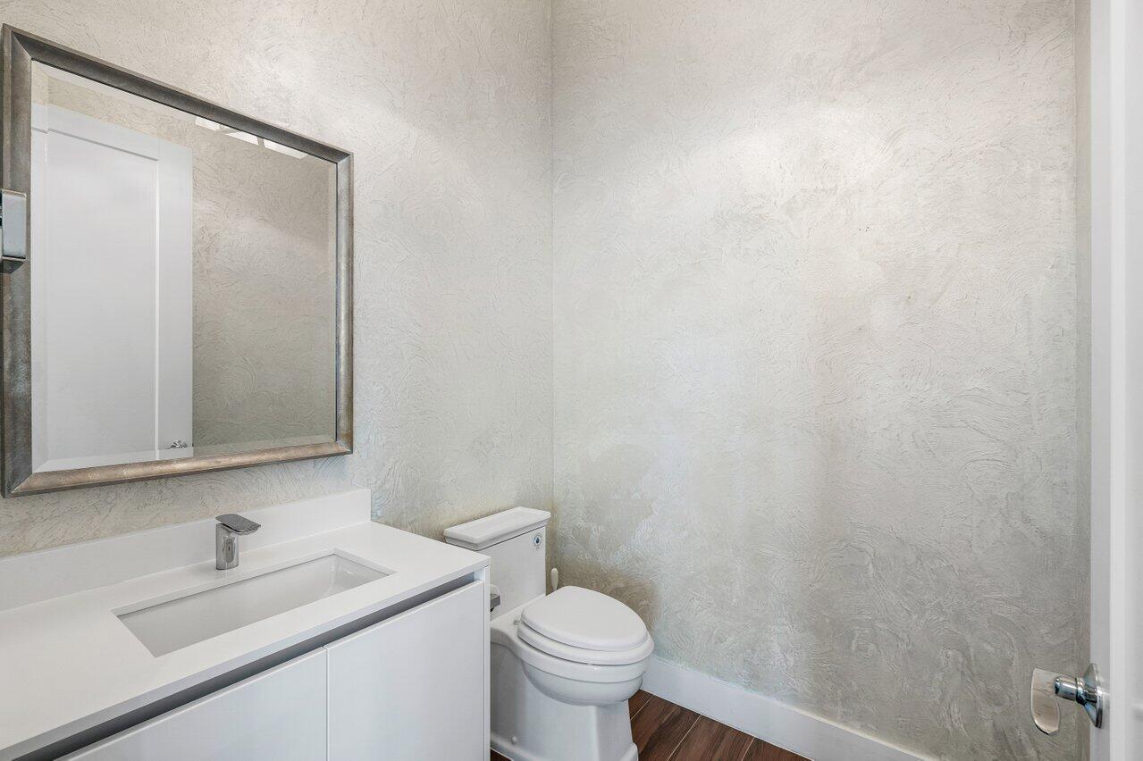 AKOYA AT BOCA WEST COUNTR - Residential