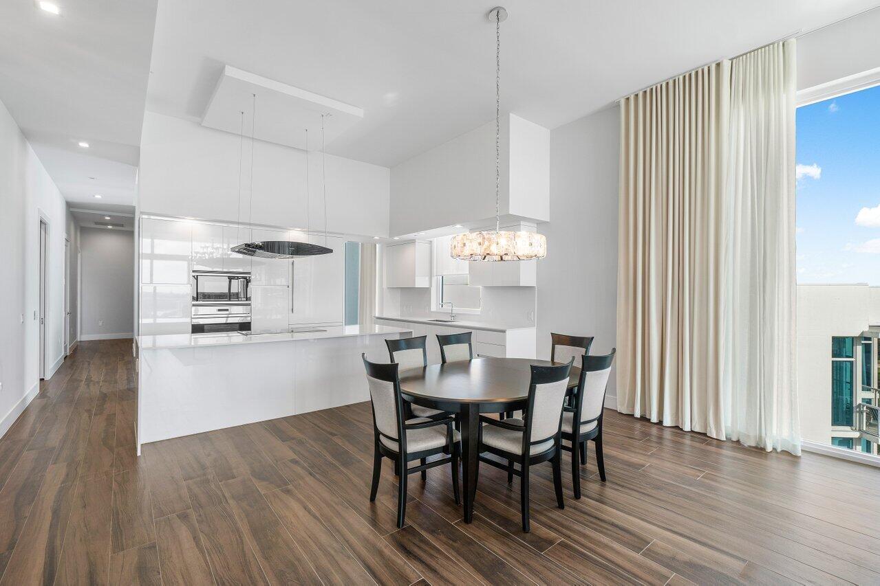 AKOYA AT BOCA WEST COUNTR - Residential