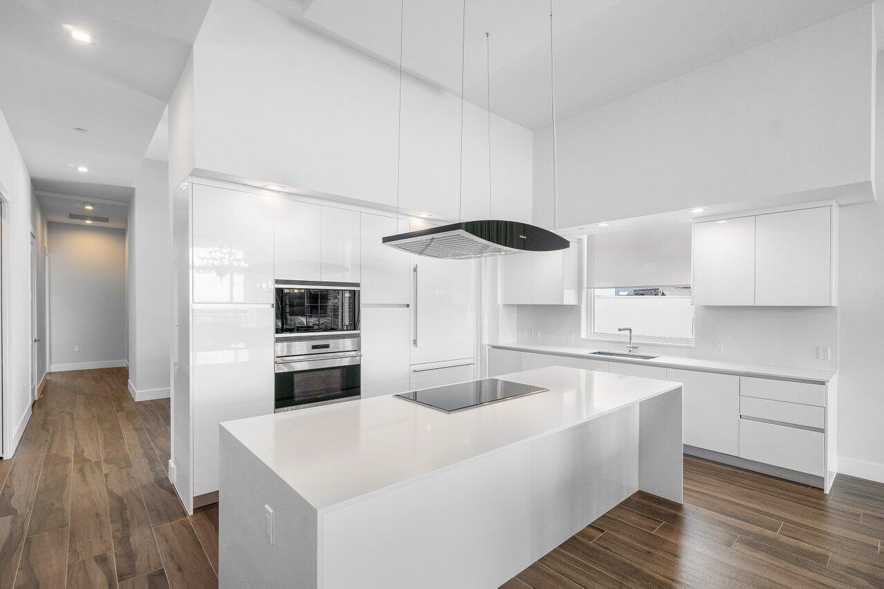 AKOYA AT BOCA WEST COUNTR - Residential