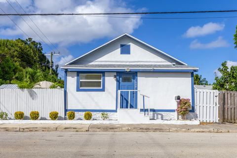 A home in Lake Worth Beach