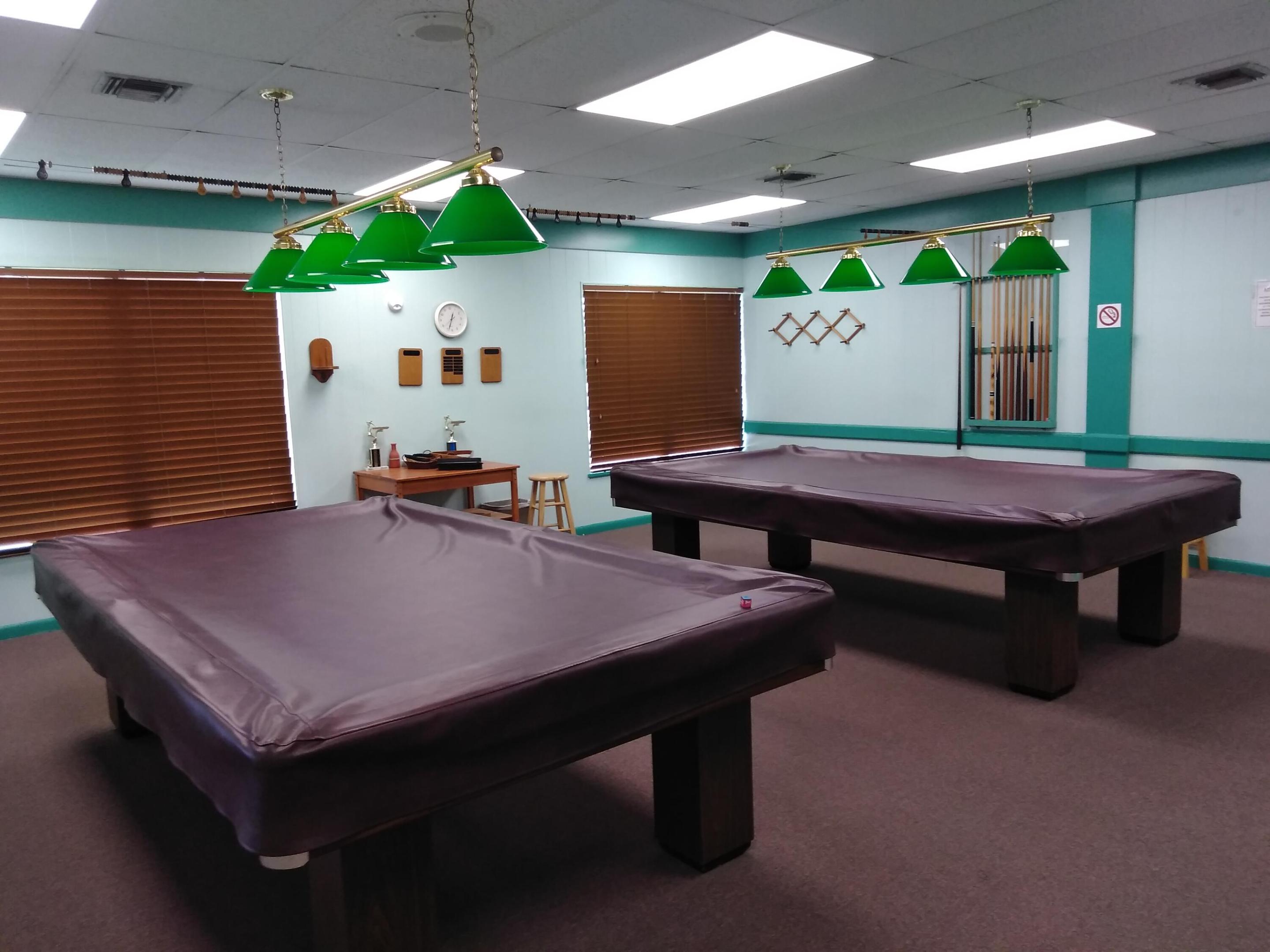 CRESTHAVEN VILLAS 4 CONDO - Residential