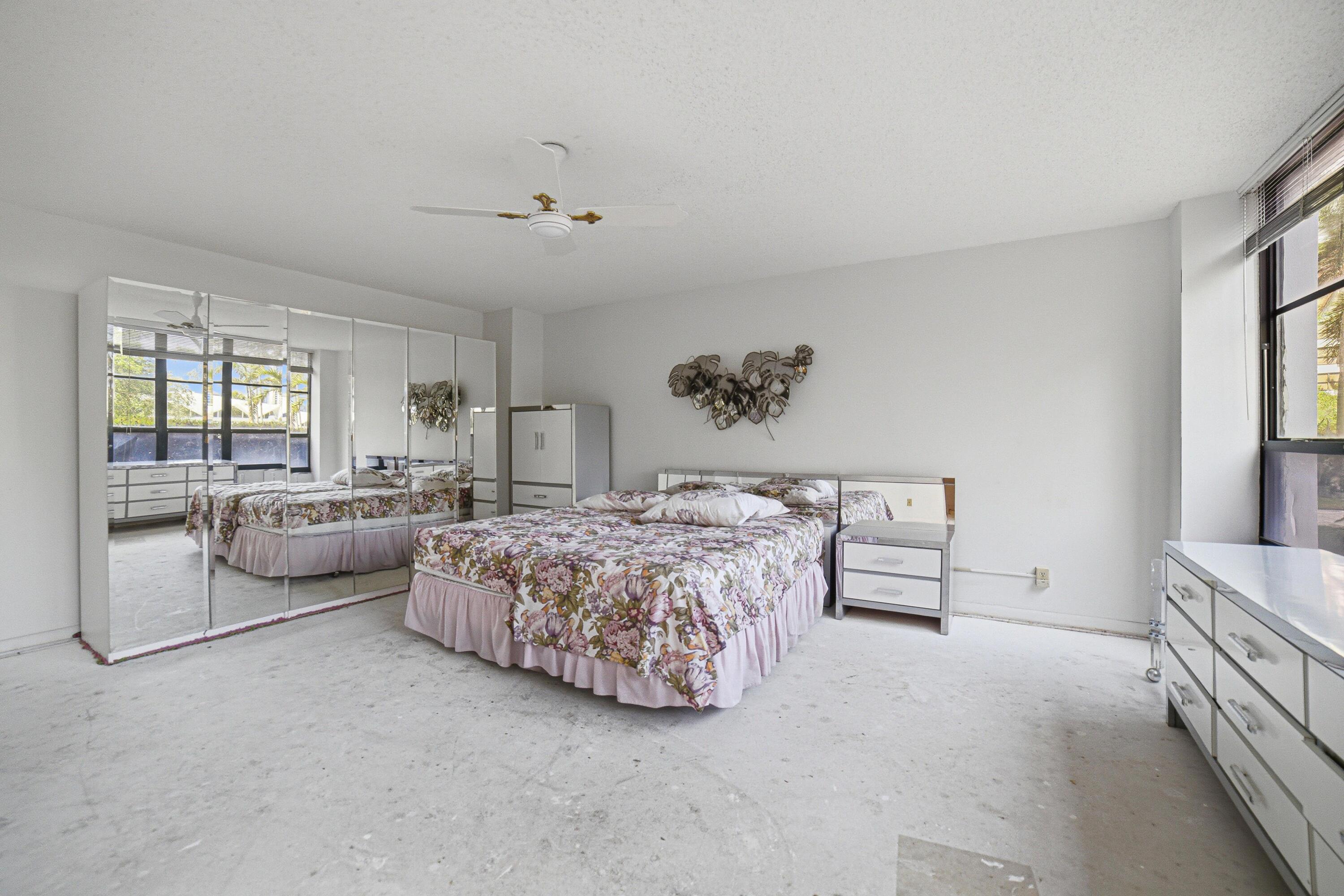 OLYMPUS CONDO PHASE - Residential