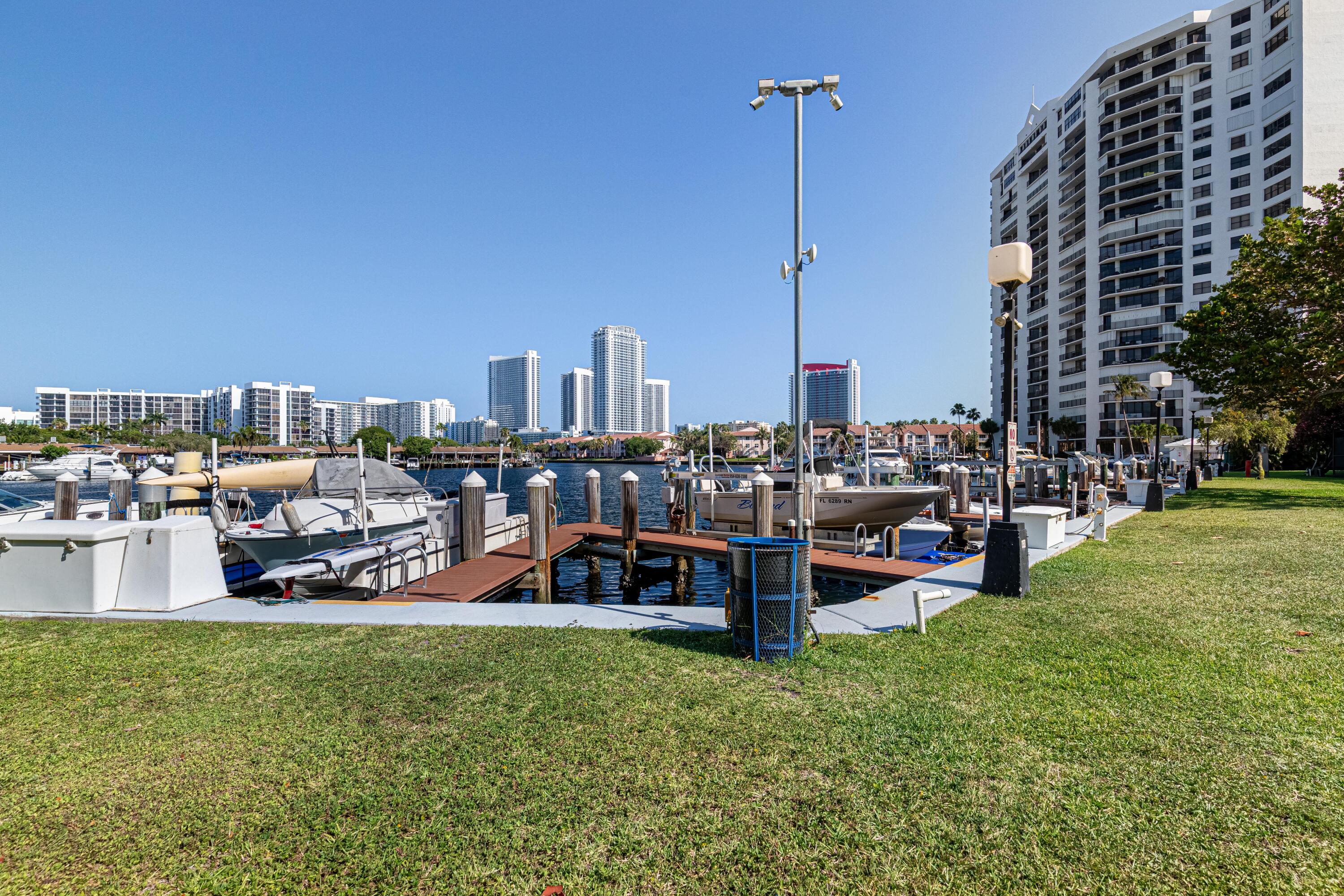 OLYMPUS CONDO PHASE - Residential