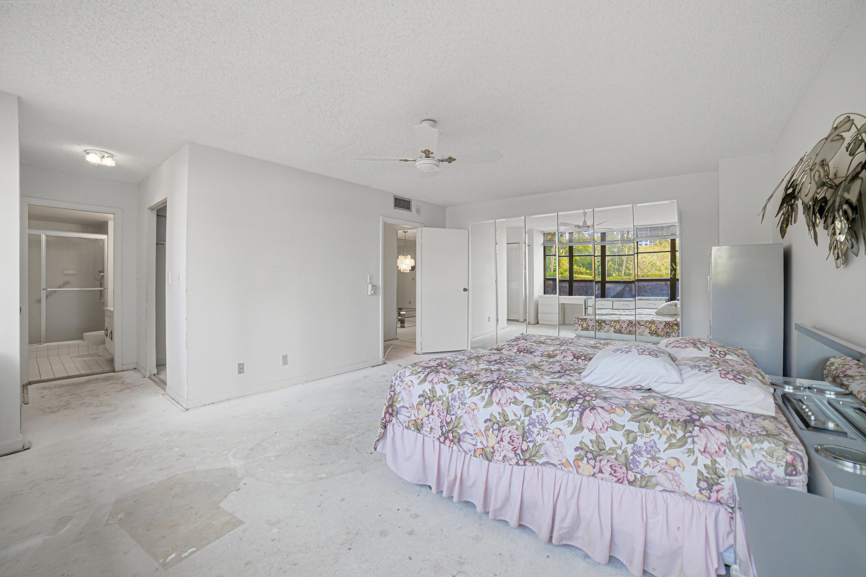 OLYMPUS CONDO PHASE - Residential