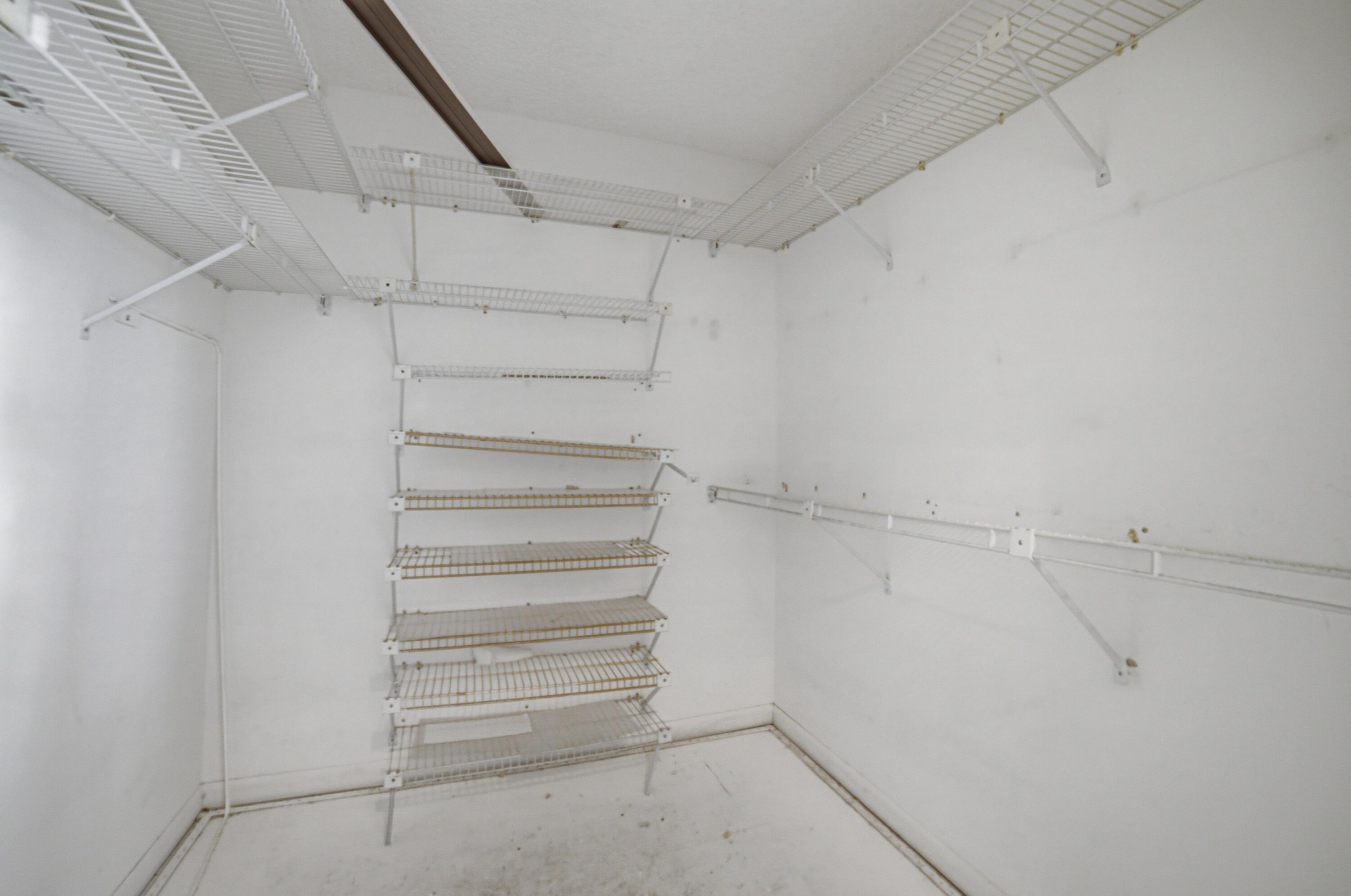 OLYMPUS CONDO PHASE - Residential