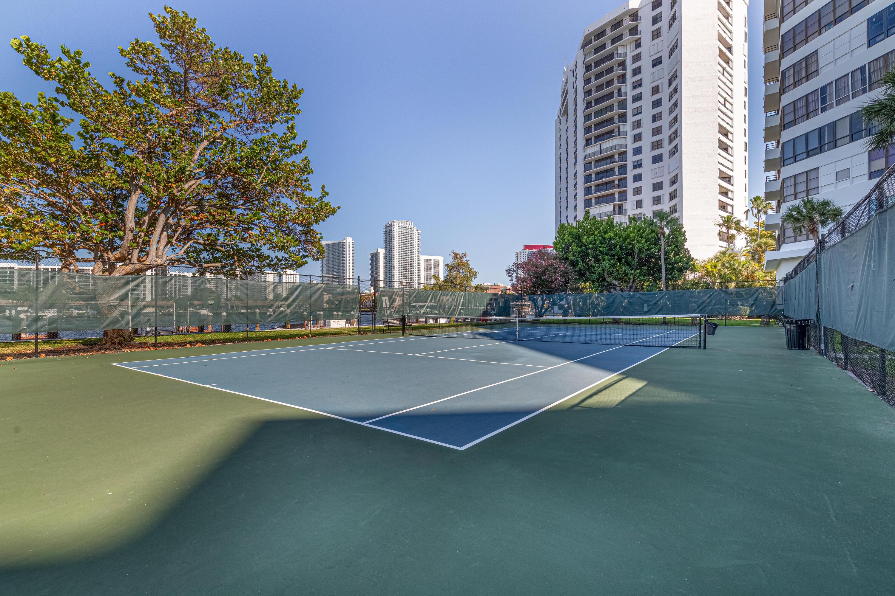 OLYMPUS CONDO PHASE - Residential