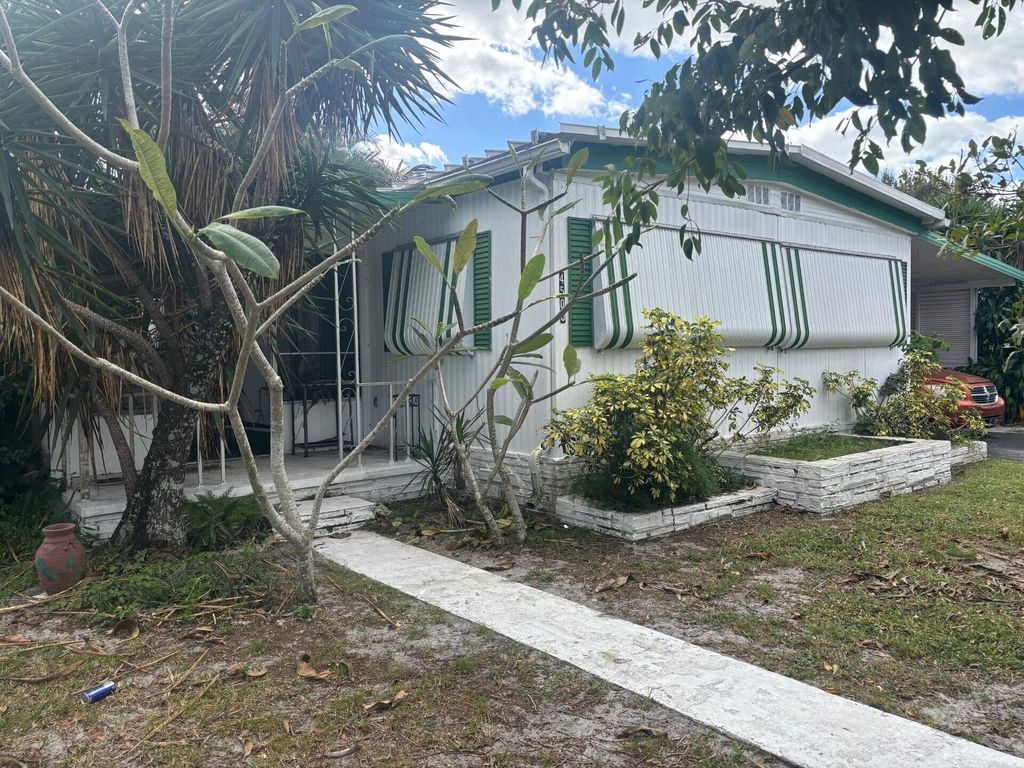 Photo of 4500 NW 69th St, J1, Coconut Creek, FL 33073 (MLS # R11038122)