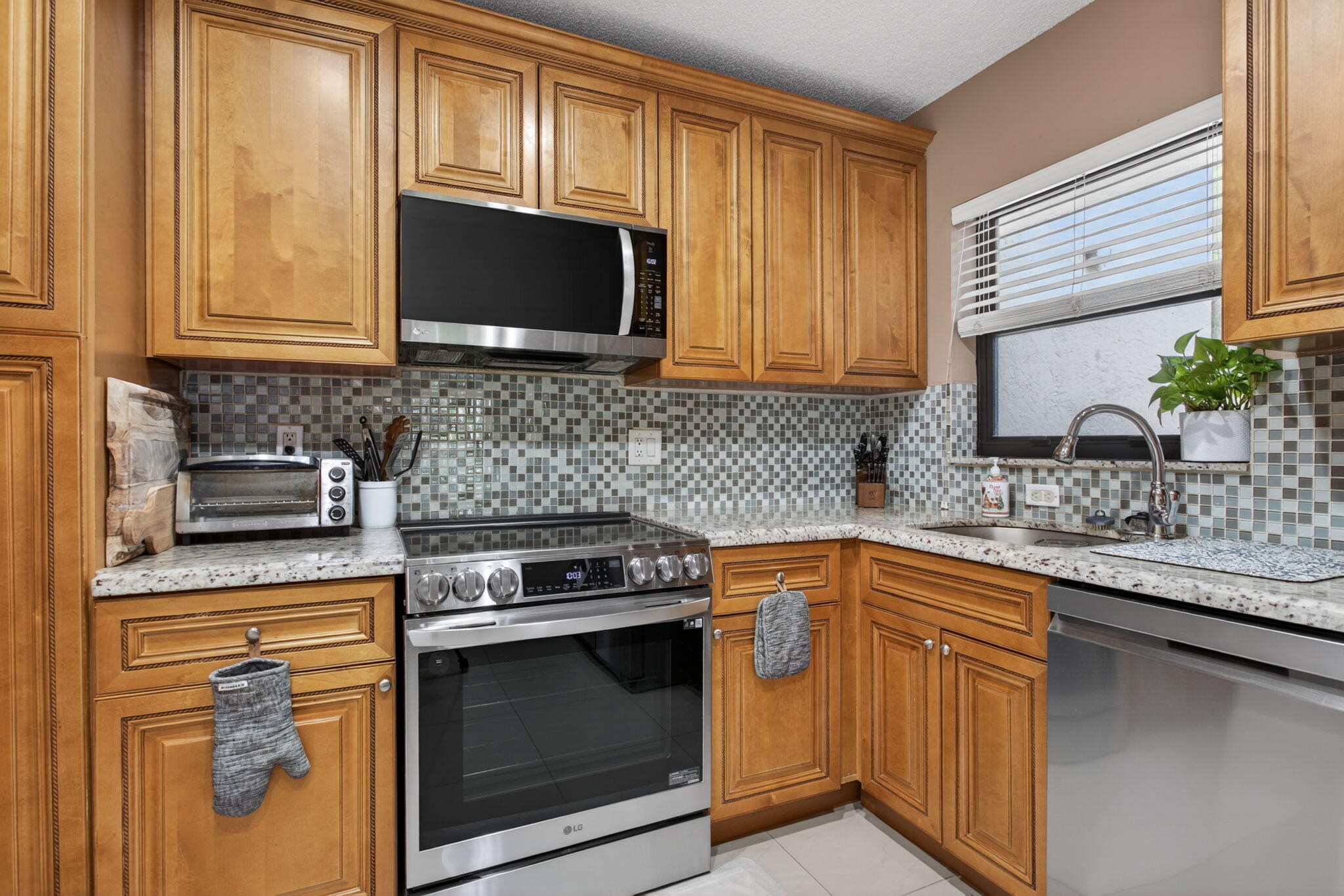 4483 Carambola Circle S 27320