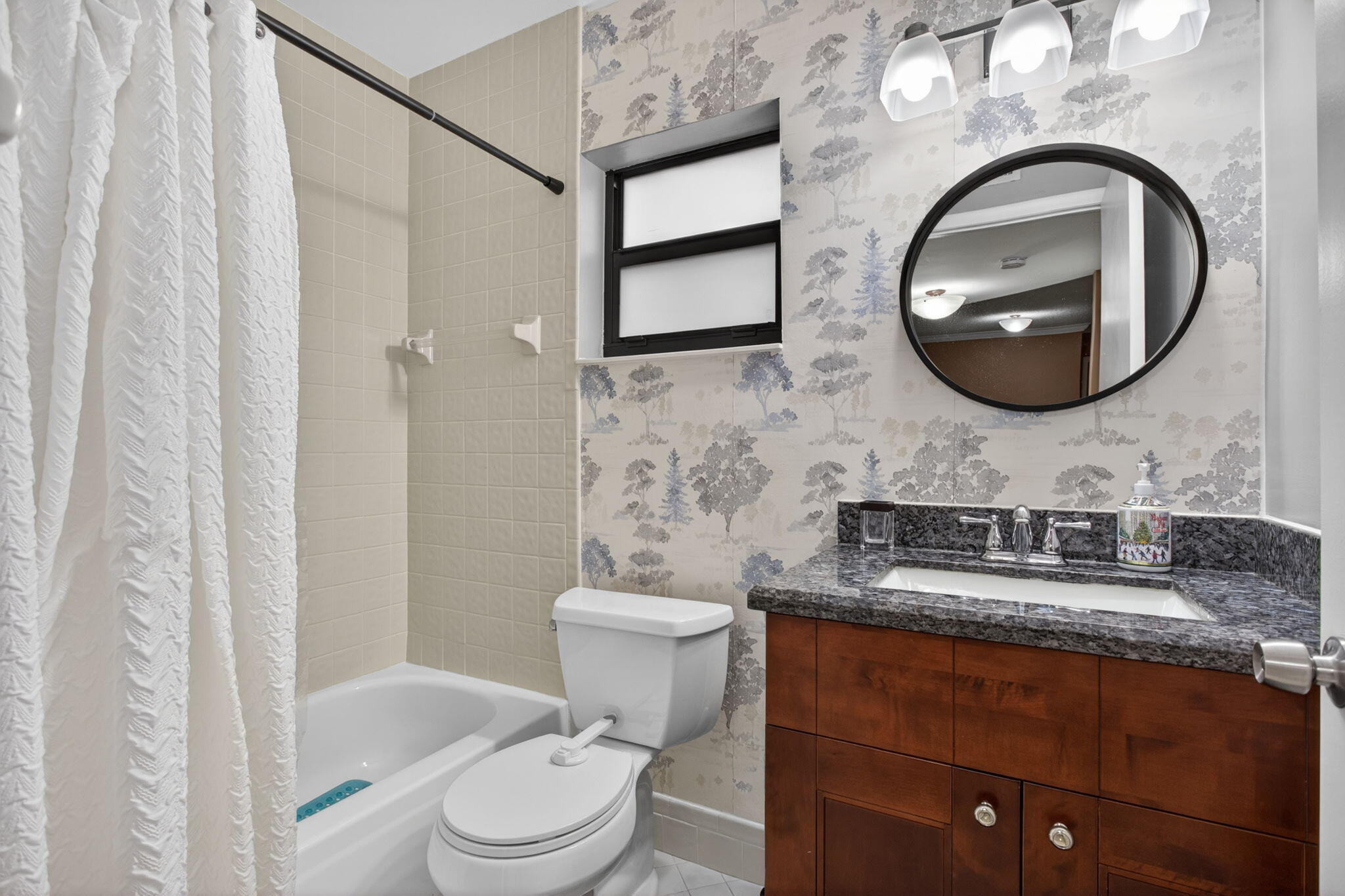 BAYWOOD VILLAGE III-B CONDO - Residential